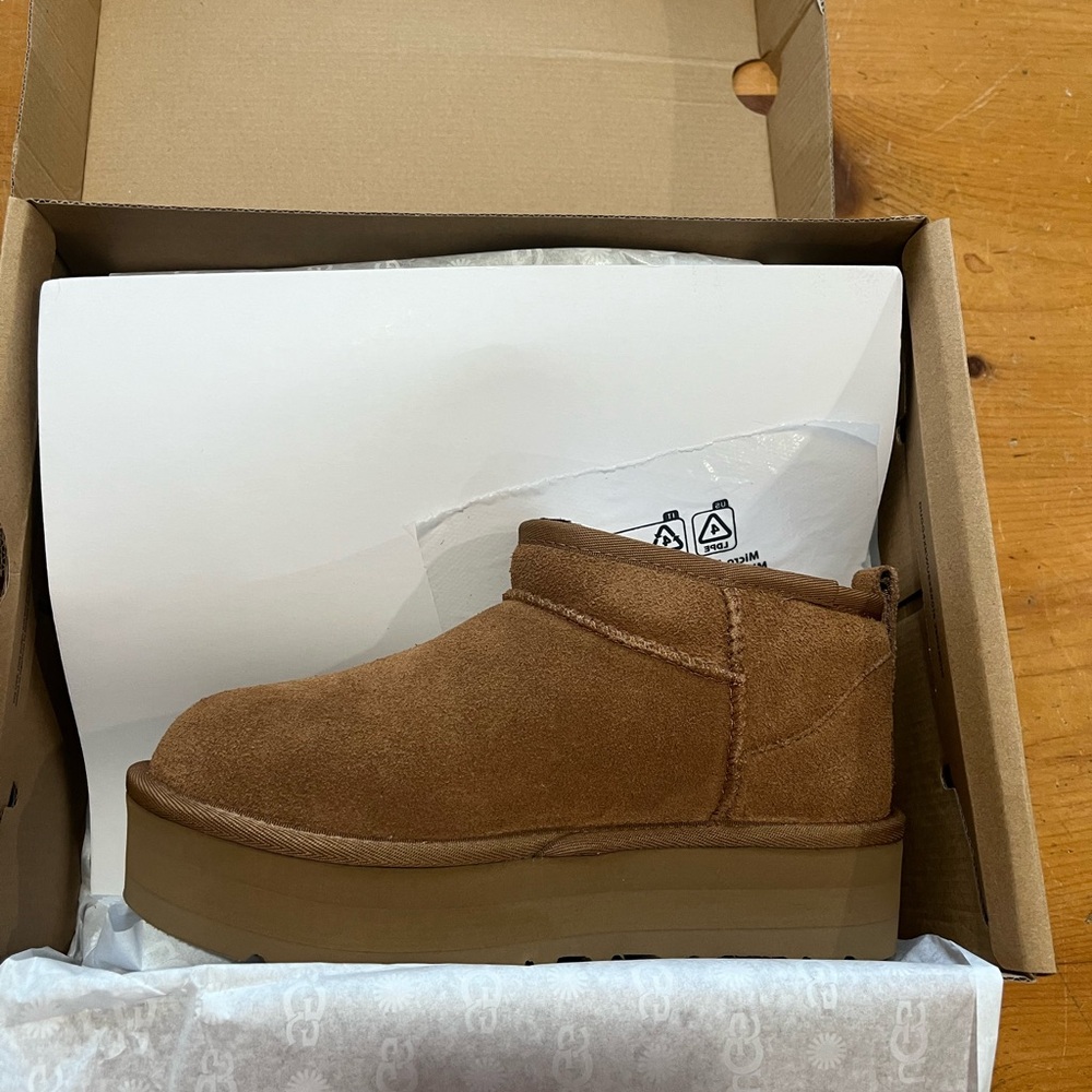 UGG Girls Platform Ultra Mini NWT - Picture 3 of 8